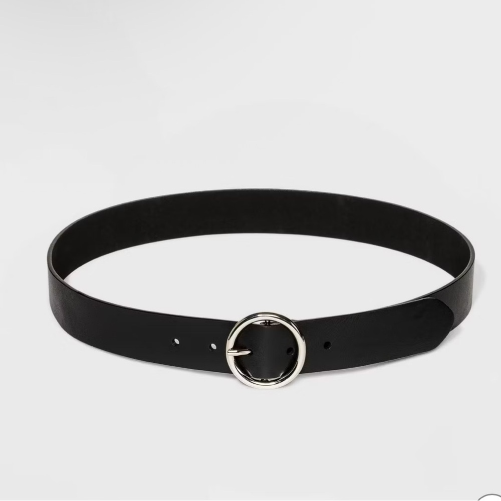 Wild Fable Women’s Black Belt with Silver Round Buckle